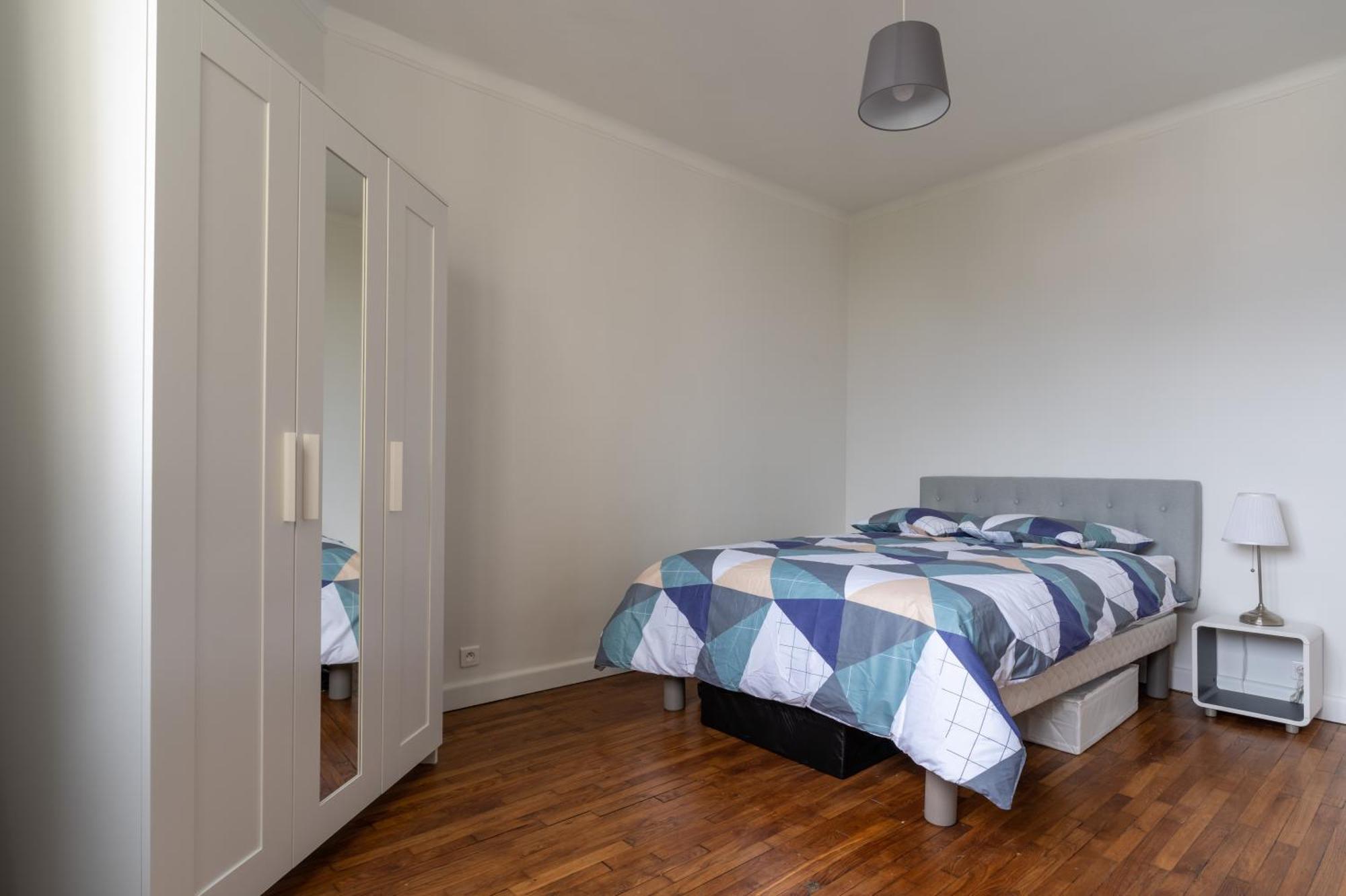 Charmant 2 Pieces Pour 4 Personnes A Courbevoie Lägenhet Exteriör bild
