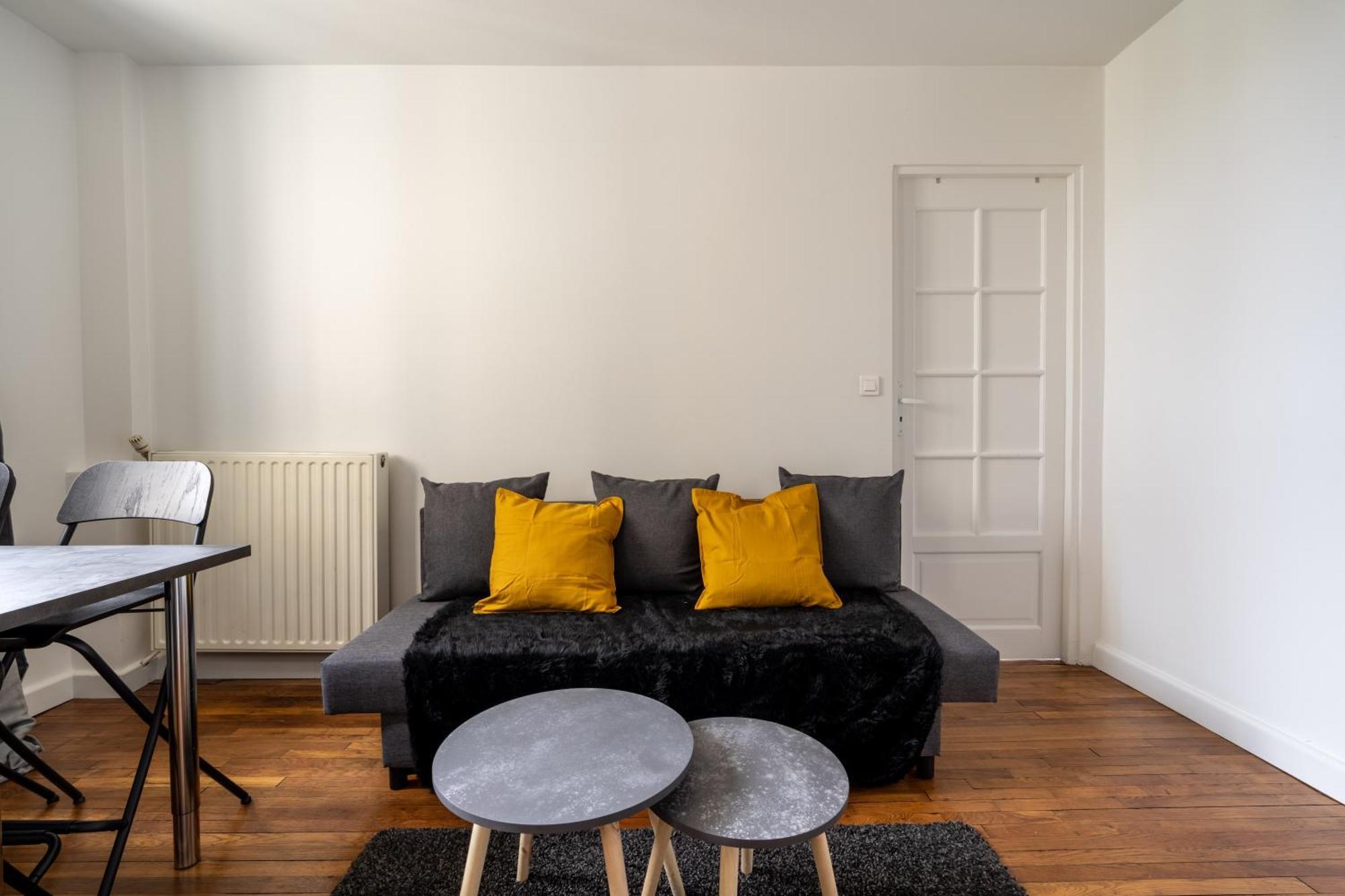 Charmant 2 Pieces Pour 4 Personnes A Courbevoie Lägenhet Exteriör bild